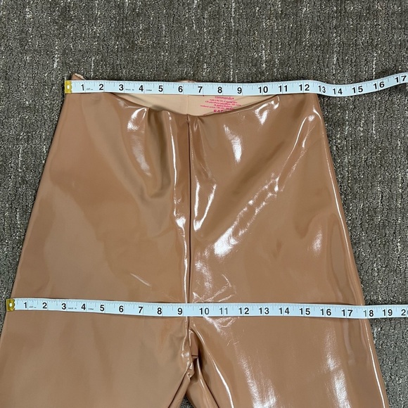 Commando Faux Patent Leather Leggings in Tan Size Large - Picture 3 of 6